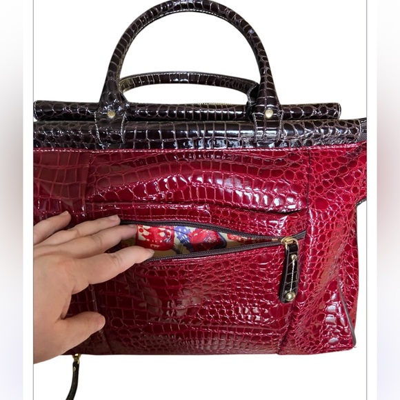 Samantha Brown Chic Burgundy Crocodile-Embossed Travel Bag - Picture 4 of 9